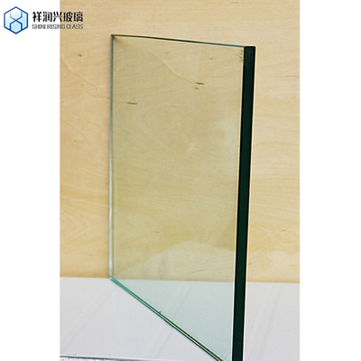 Pannello di vetro solare trasparente a disegno a basso contenuto di ferro 4 mm 32 mm Ar Coating Tempered Glass