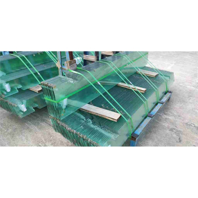 3.2 mm vetro temperato ad alta trasmissione a basso contenuto di ferro per pannelli solari