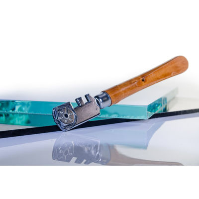 Vetro di sicurezza laminato temperato da 12 mm per pavimenti in vetro e vetro temperato certificato ISO