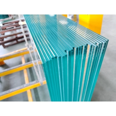 Flatness Articolo conforme Curvo Tensilato Chiaro Frostato Temperato Vetro per Bagno