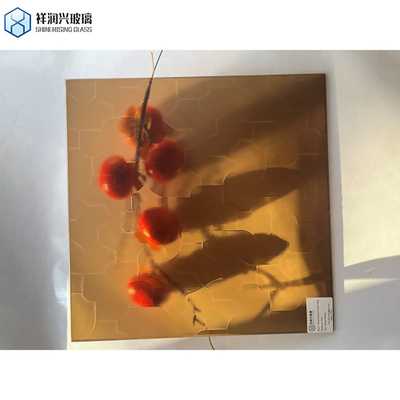 Vetro temperato a forma d'acqua 4 mm ultra trasparente con bordatura levigata piatta