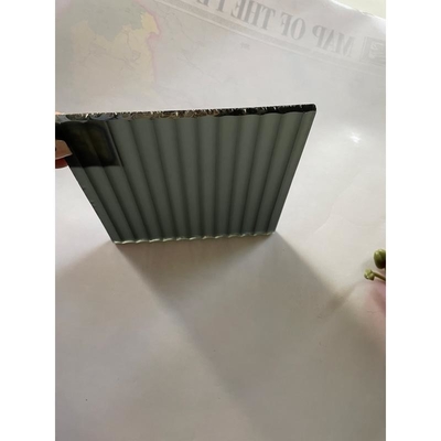 Vetro temperato a modello reticolato verticale per porte della doccia 5-12 mm Facile installazione