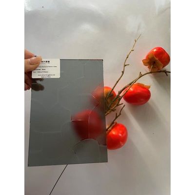 Intercalare con trama scanalata di sicurezza decorativa artistica. Vetro a rete laminato cablato personalizzato