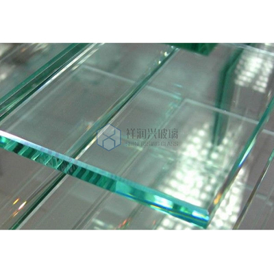 3 mm 4 mm 5 mm 6 mm 8 mm 10 mm 12 mm Vetro temperato trasparente Vetro temperato con consumo