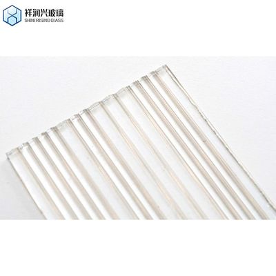 Vetro temperato a forma di vetro modellato per pannelli fotovoltaici 2 mm 3,2 mm Vetro solare