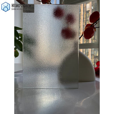 Vetro temperato a forma di vetro modellato per pannelli fotovoltaici 2 mm 3,2 mm Vetro solare