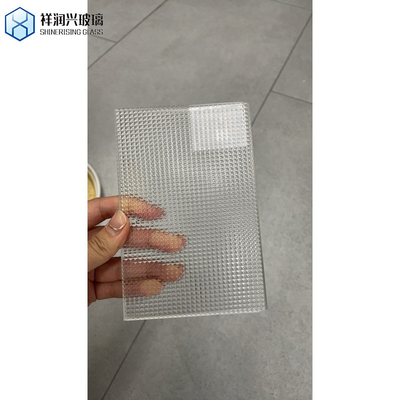 2mm 3mm 4mm 5mm 6mm vetro a modello chiaro vetro a figura vetro laminato per la costruzione di edifici