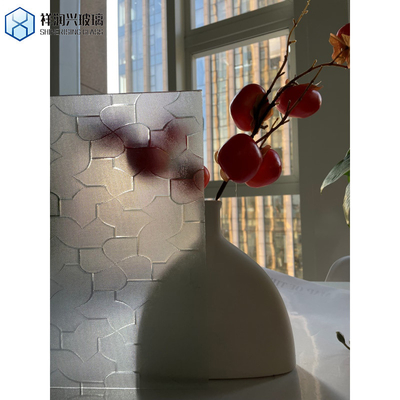 Personalizzare 6mm Oro Giallo Fussione in rilievo modellato laminato Art Decor vetro per il bagno
