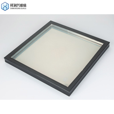 Vetro isolato per facciate con rivestimento a bassa E e tecnica Igcc