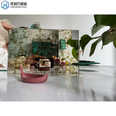 Specchi di vetro antico con certificazione ISO