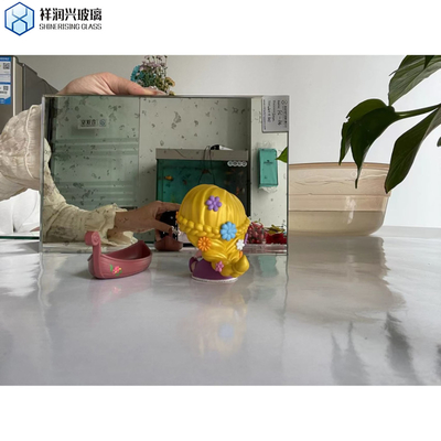 Richiesta personalizzata di vetro per specchietti da parete decorativi con bordo lucidato piatto