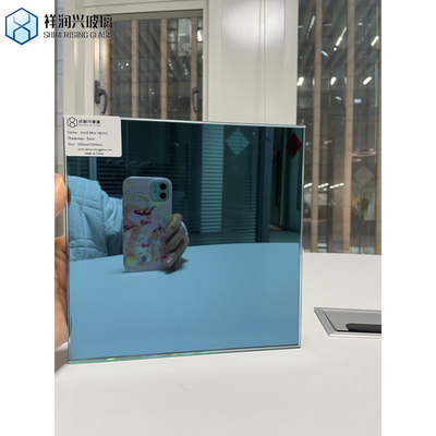 Richiesta personalizzata Multilayer Mirror Glass Wall Decor con effetto di estensione infinita