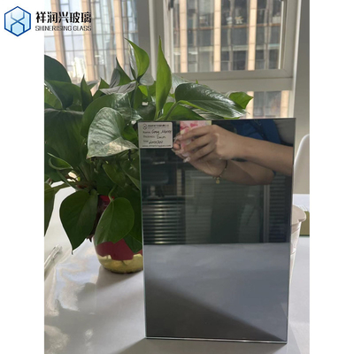 Vetro riflettente a basso contenuto di ferro 2 mm 3 mm 4 mm 5 mm 6 mm trasparente a galleggiamento colorato per edifici moderni