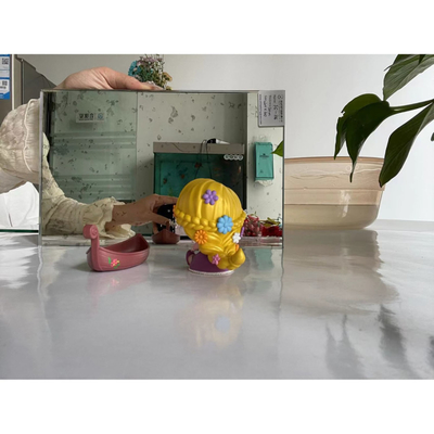 Taglio di pannelli murali di specchi di vetro decorativi lavorati con stile moderno e temperatura