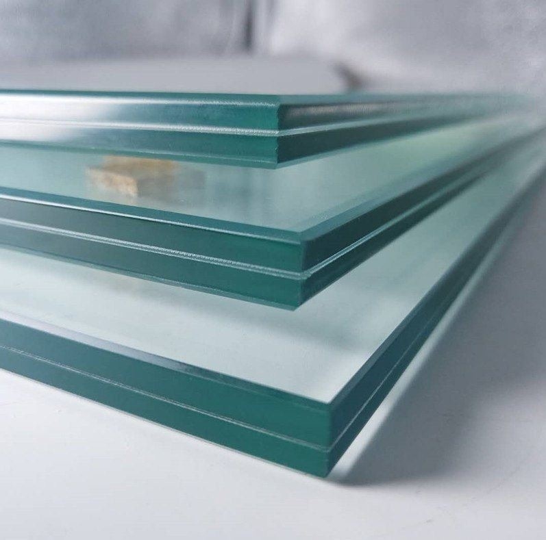 Vetro laminato 10,38 mm trasparente incolore ricoperto di argilla di sicurezza PVB Vetro galleggiante pannelli serra