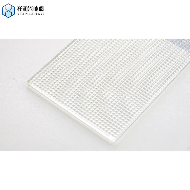 Richiesta personalizzata Flat edge lucidato 3mm-10mm Low Iron Ultra Clear More Pattern Glass