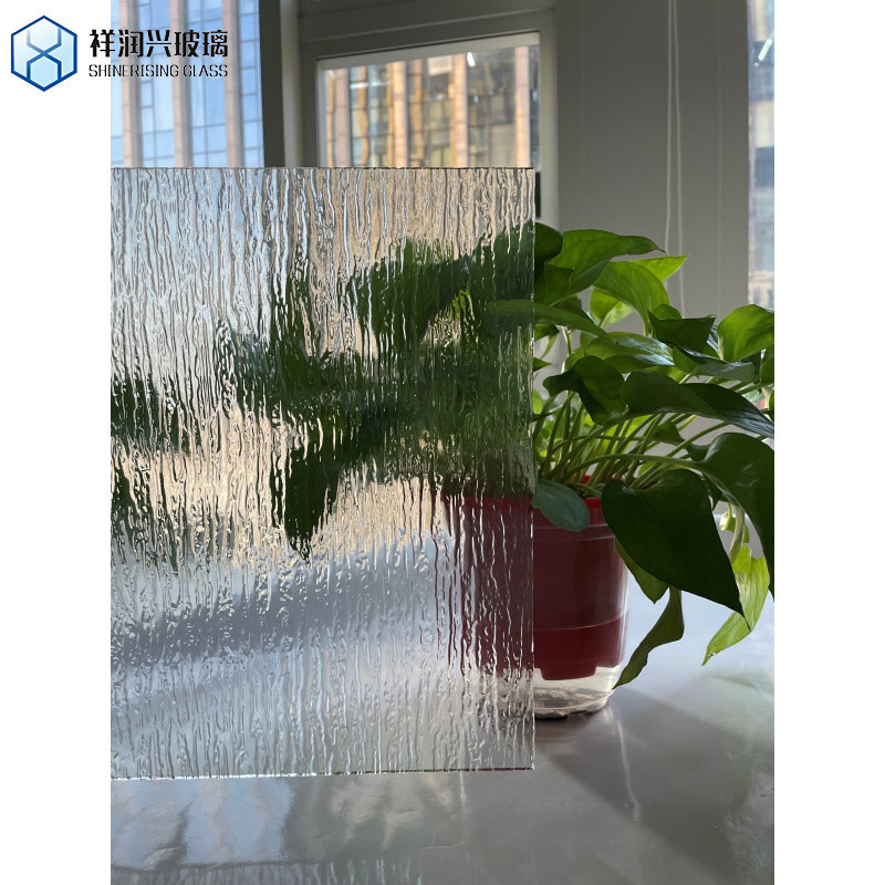 Prodotto principale Vetro laminato a basso contenuto di ferro Vetro stratificato con trama piramidale a maglia