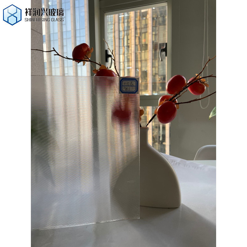 Prodotto principale 5 mm 8 mm 10 mm vetro a nervatura a scanalatura rotonda rinforzata a ferro basso per divisori