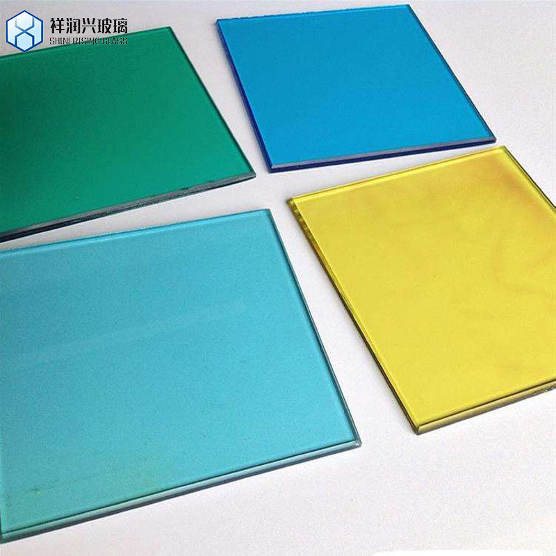Produttori Vetro colorato diretto in forma di parallelogramma Vetro nero colorato galleggiante