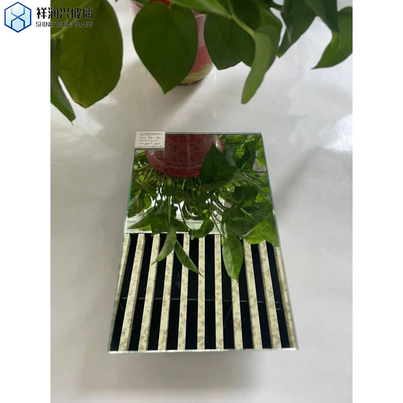Richiesta personalizzata di vetro per specchietti da parete decorativi con bordo lucidato piatto